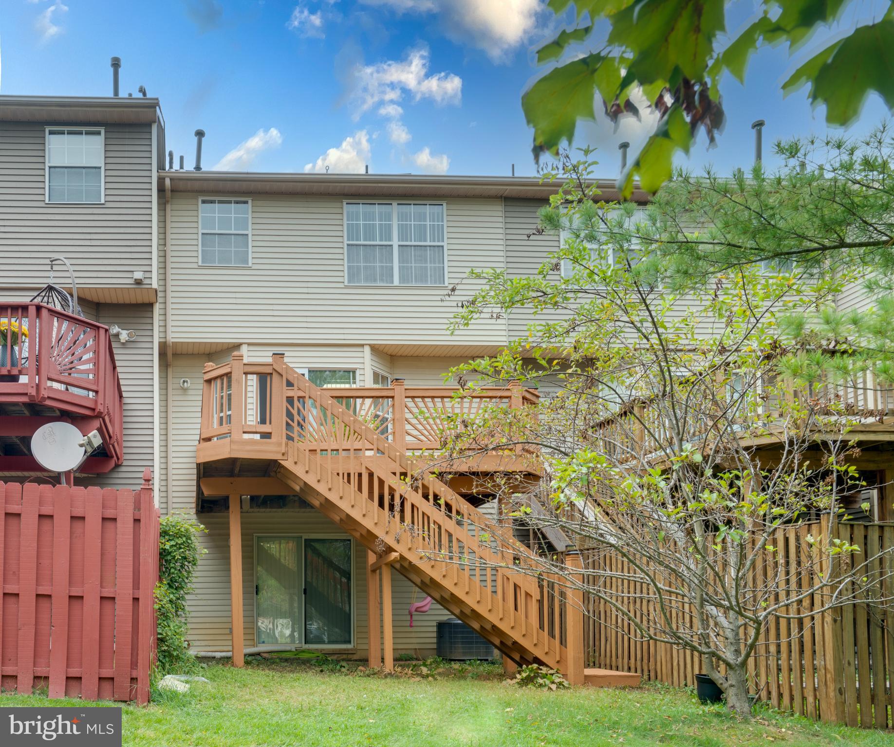 VILLAGE OF LONG REACH - Residential Lease