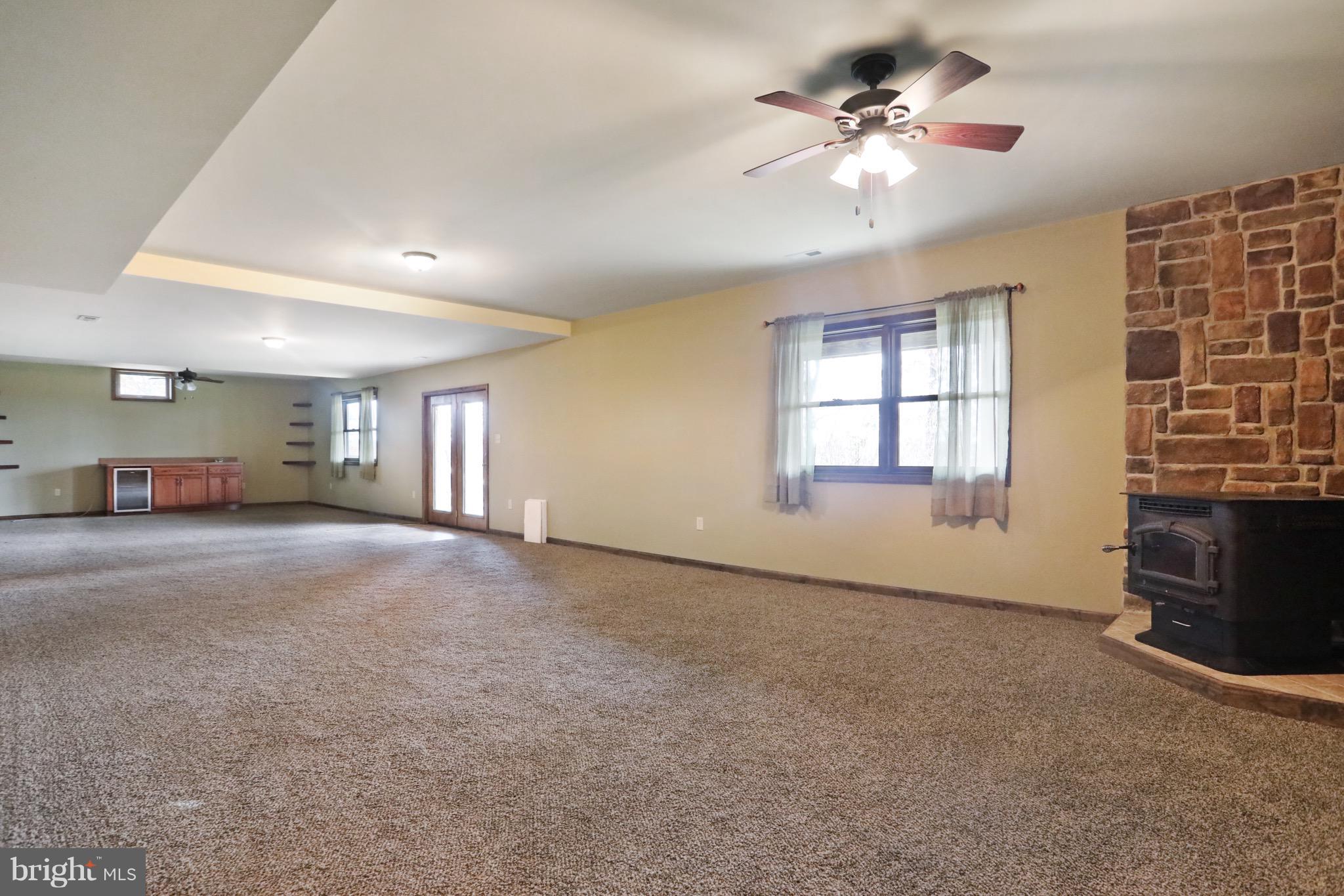 SLEEPY HOLLOW - Residential