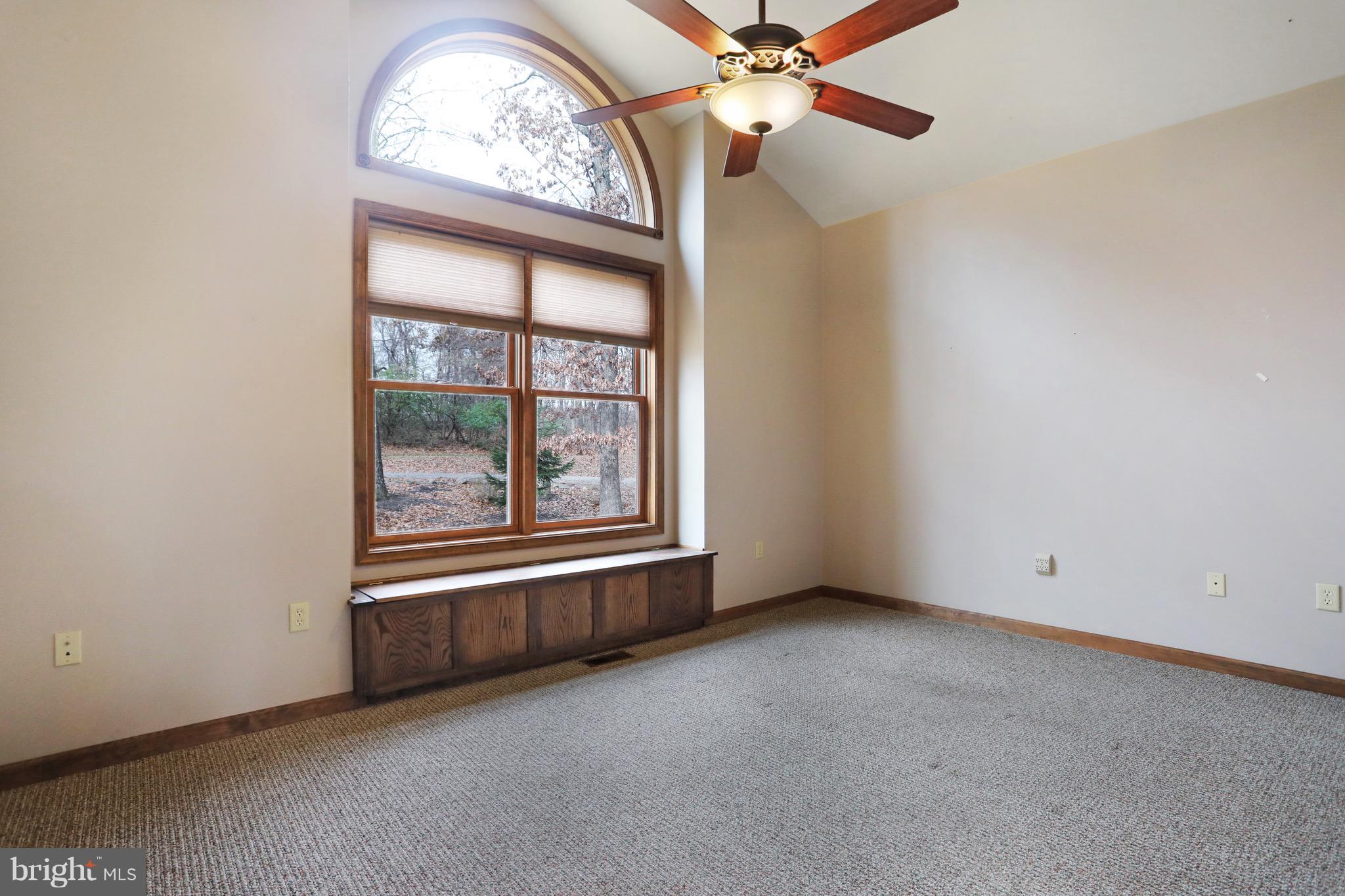 SLEEPY HOLLOW - Residential