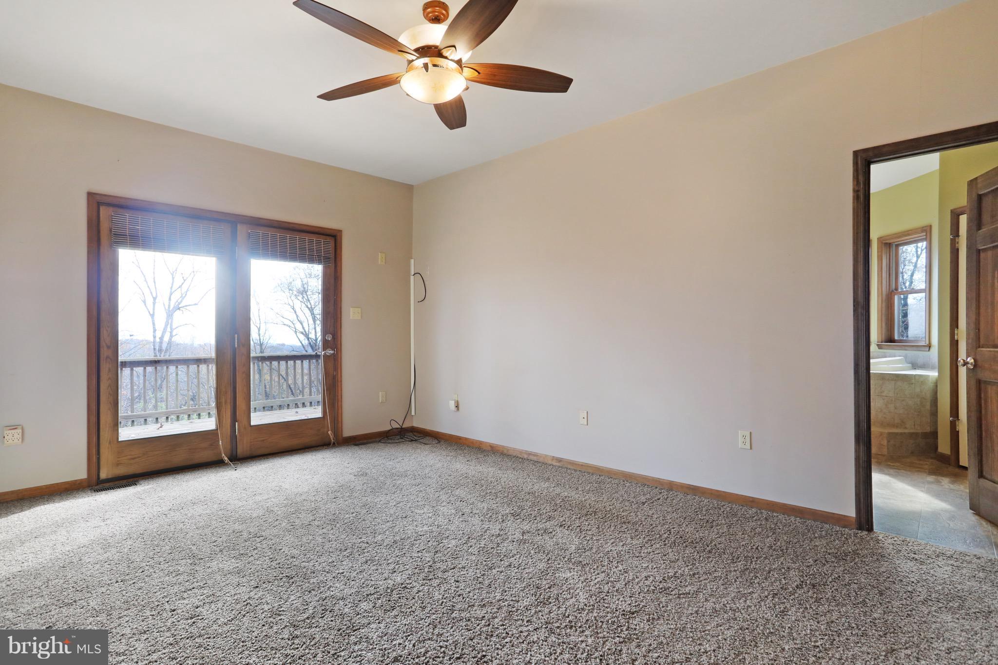 SLEEPY HOLLOW - Residential