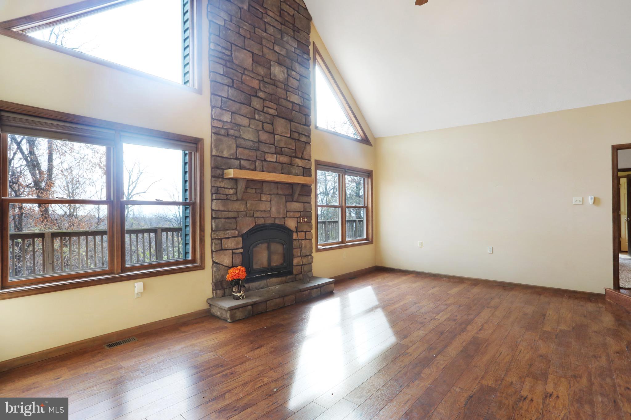 SLEEPY HOLLOW - Residential