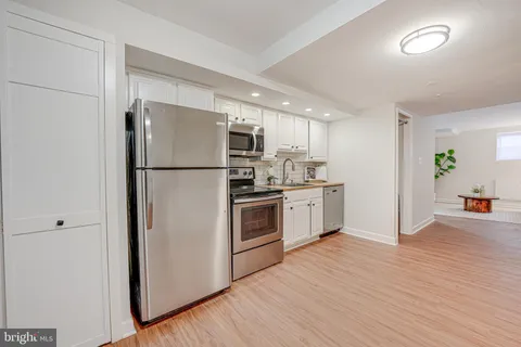 3426 16th Street NW Unit T2, Washington, DC MLS: DCDC2196024