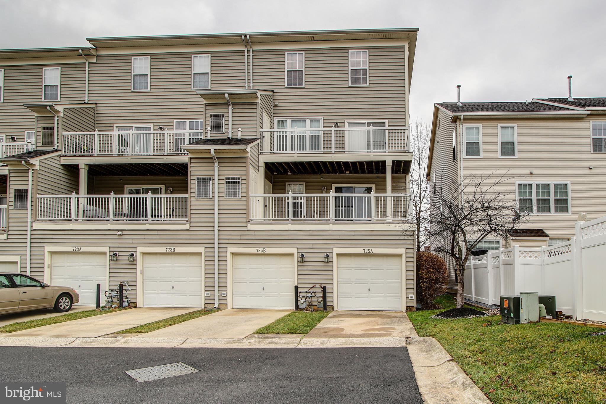 CROSS GREEN CONDOMINIUMS - Residential