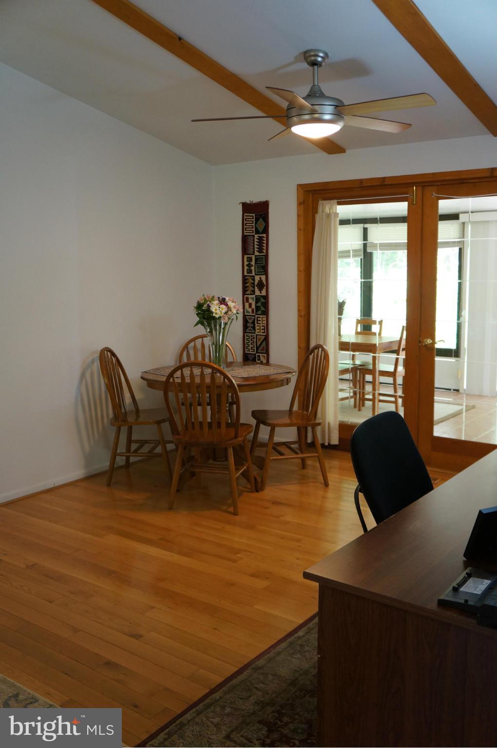 QUINCE ORCHARD KNOLLS - Residential