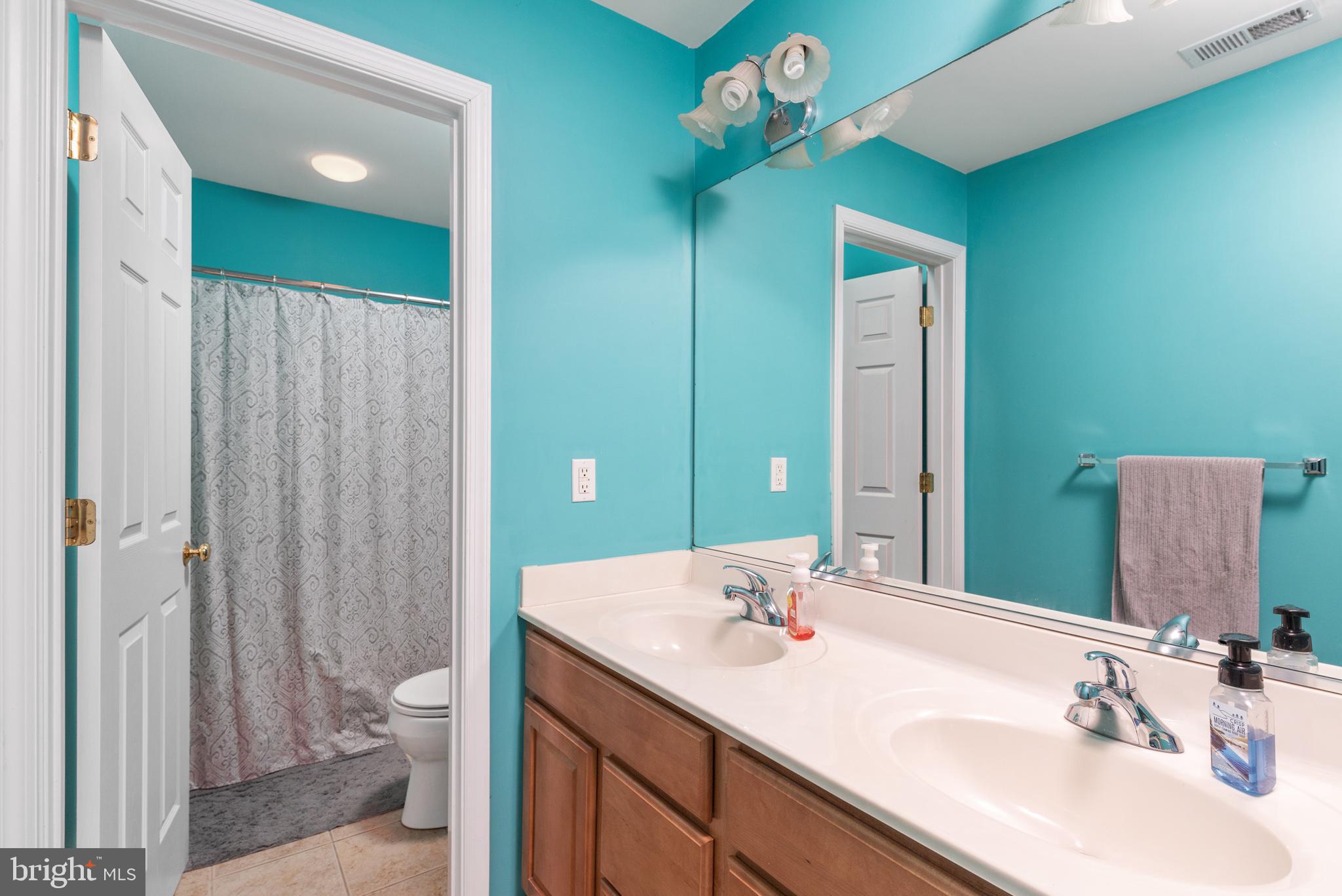 CENTREVILLE - Residential