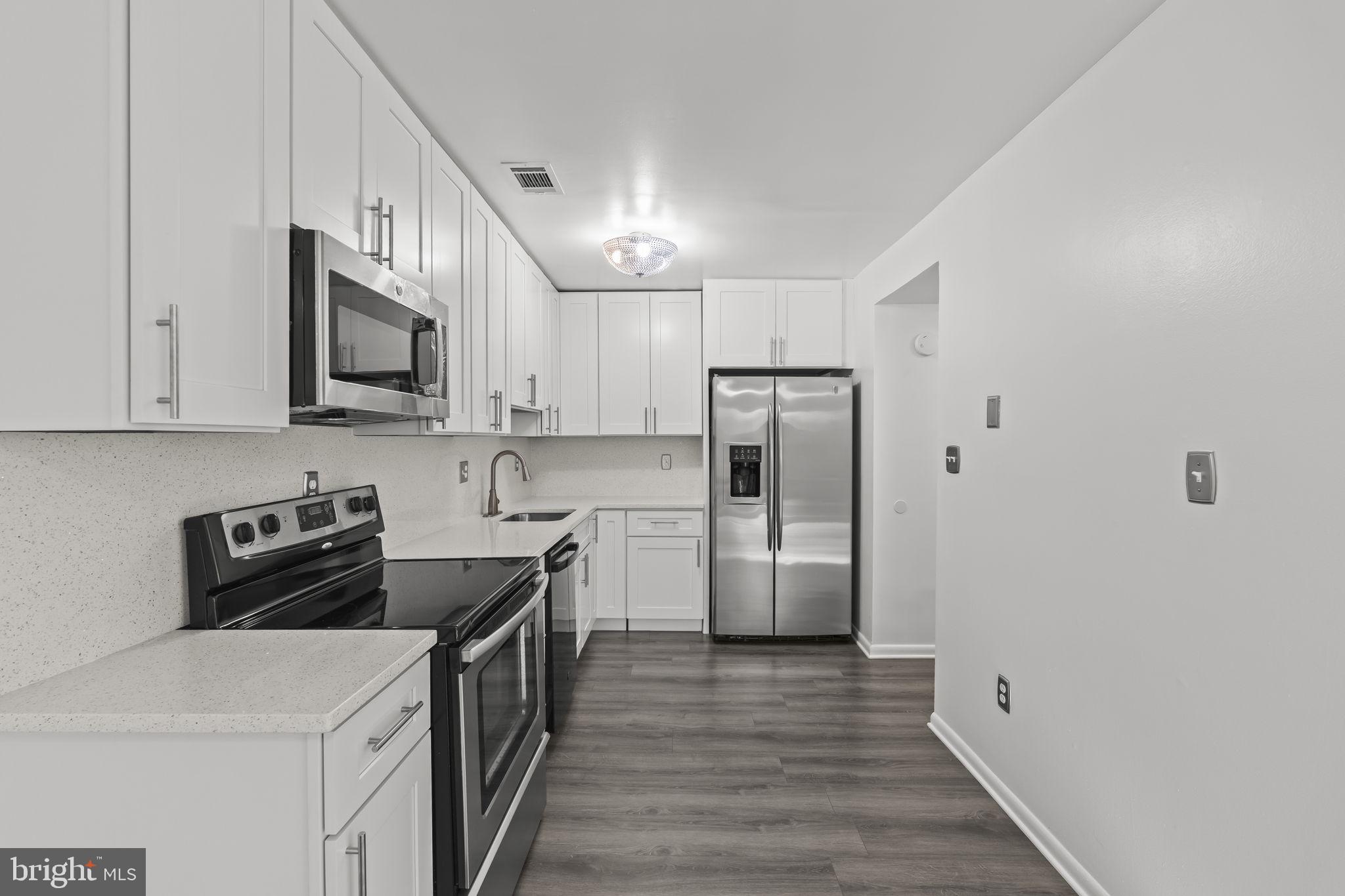 60 CABLE HOLLOW WAY 38-3