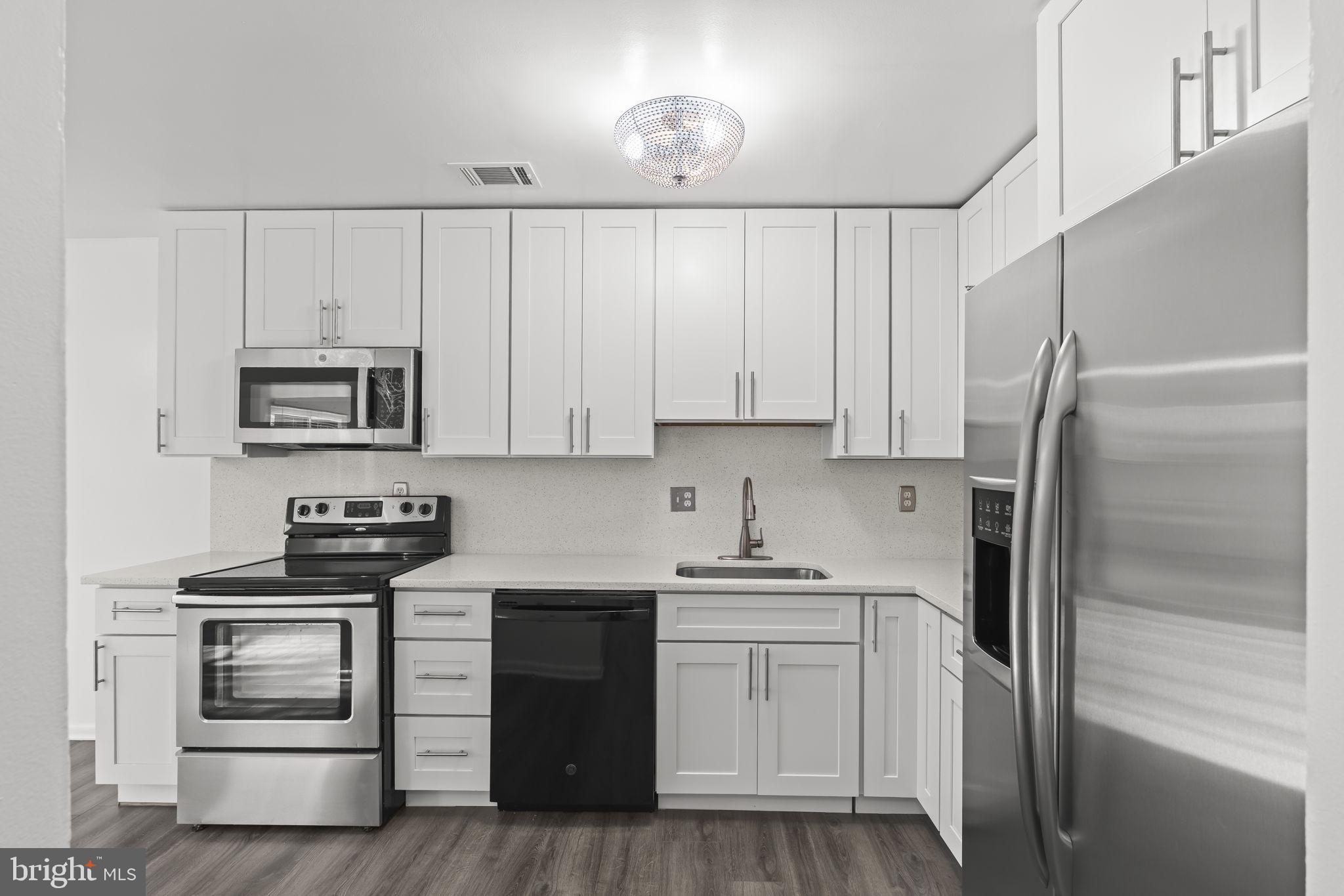 60 CABLE HOLLOW WAY 38-3