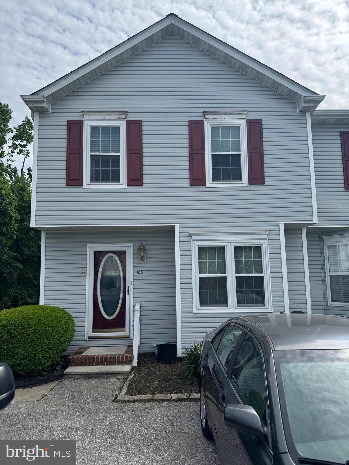 419 DEBBIE COURT