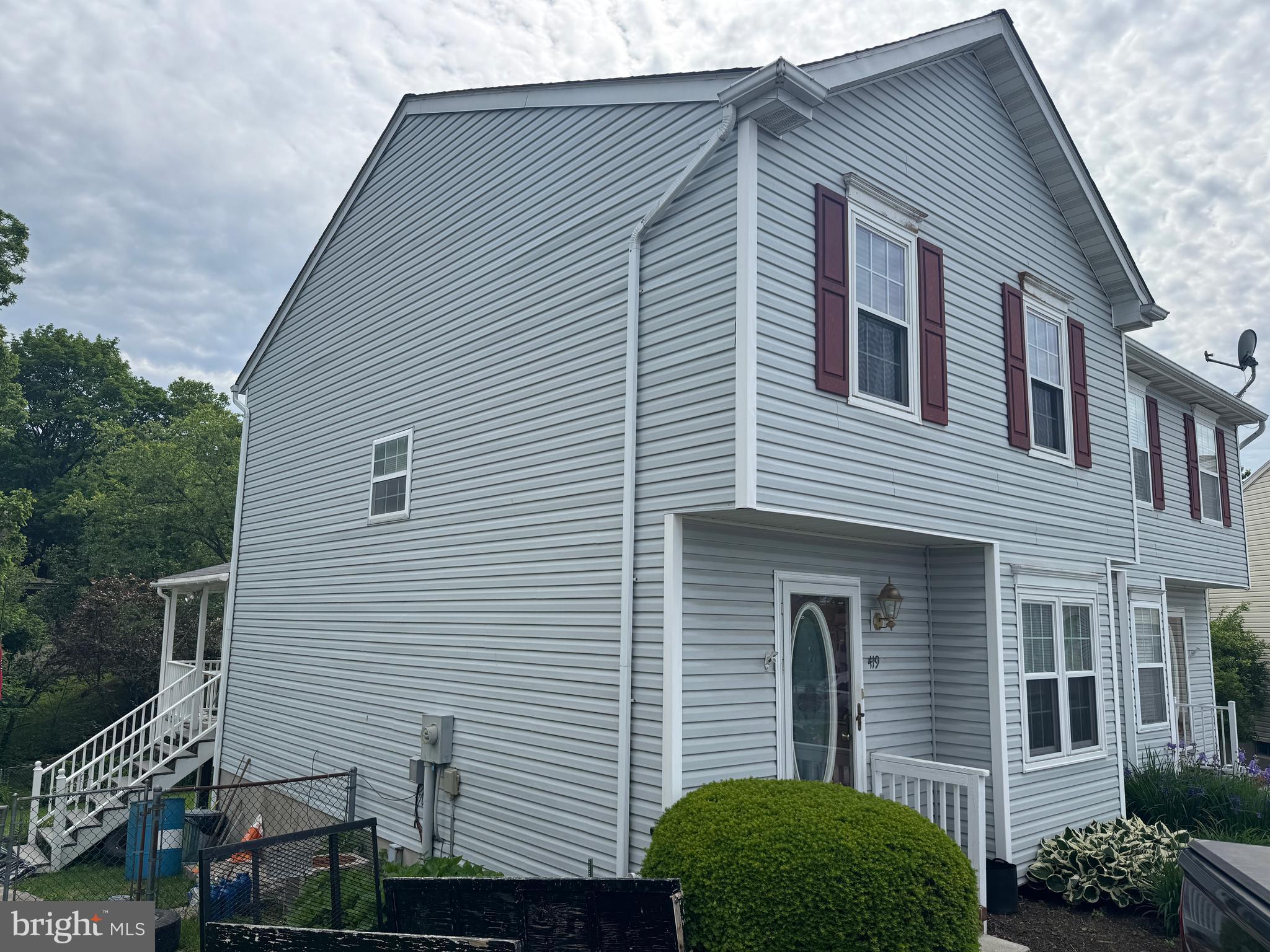 419 DEBBIE COURT