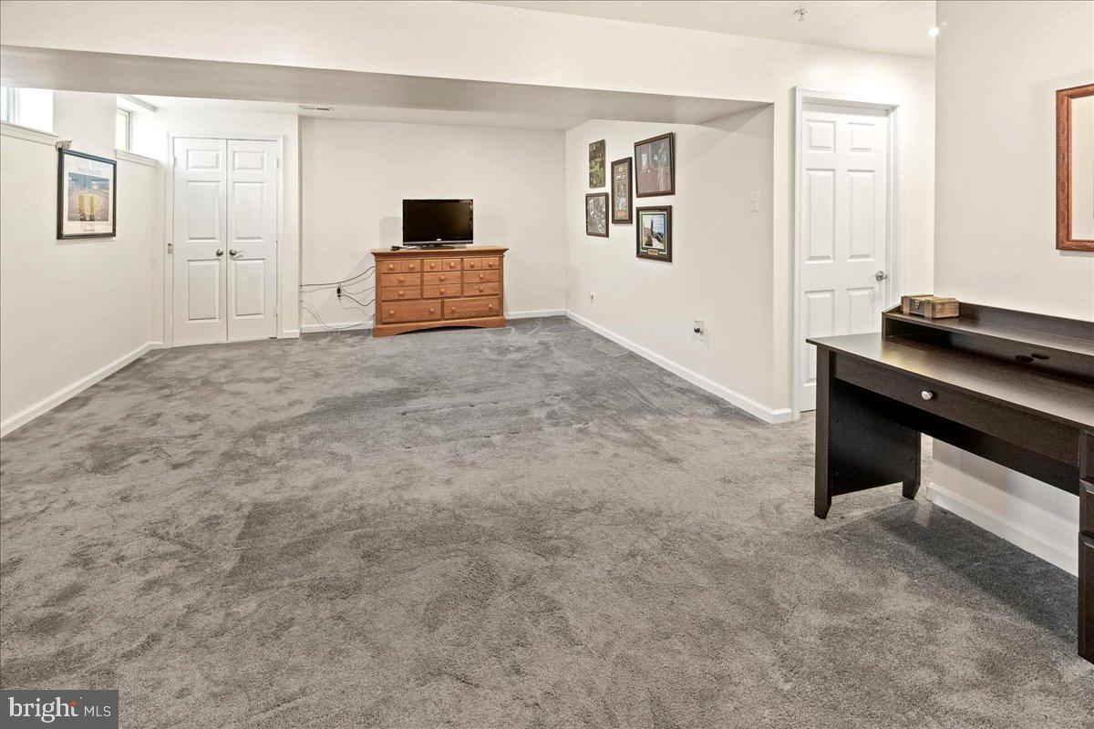 WORMANS MILL - Residential