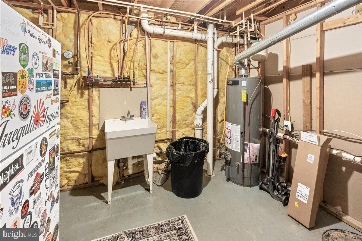 WORMANS MILL - Residential