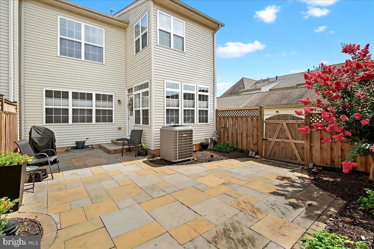 WORMANS MILL - Residential