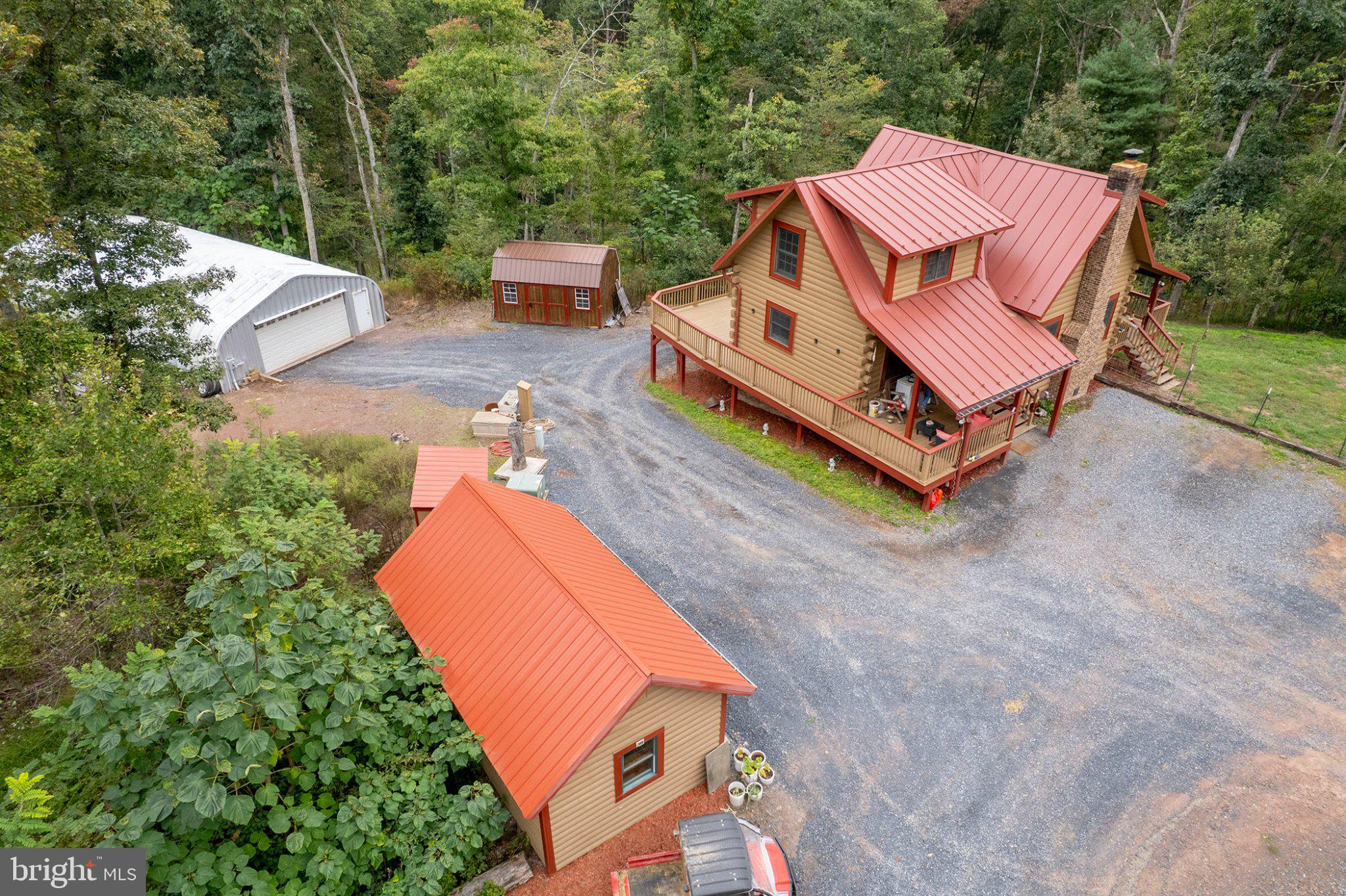 1305 WHISPERING PINES ROAD