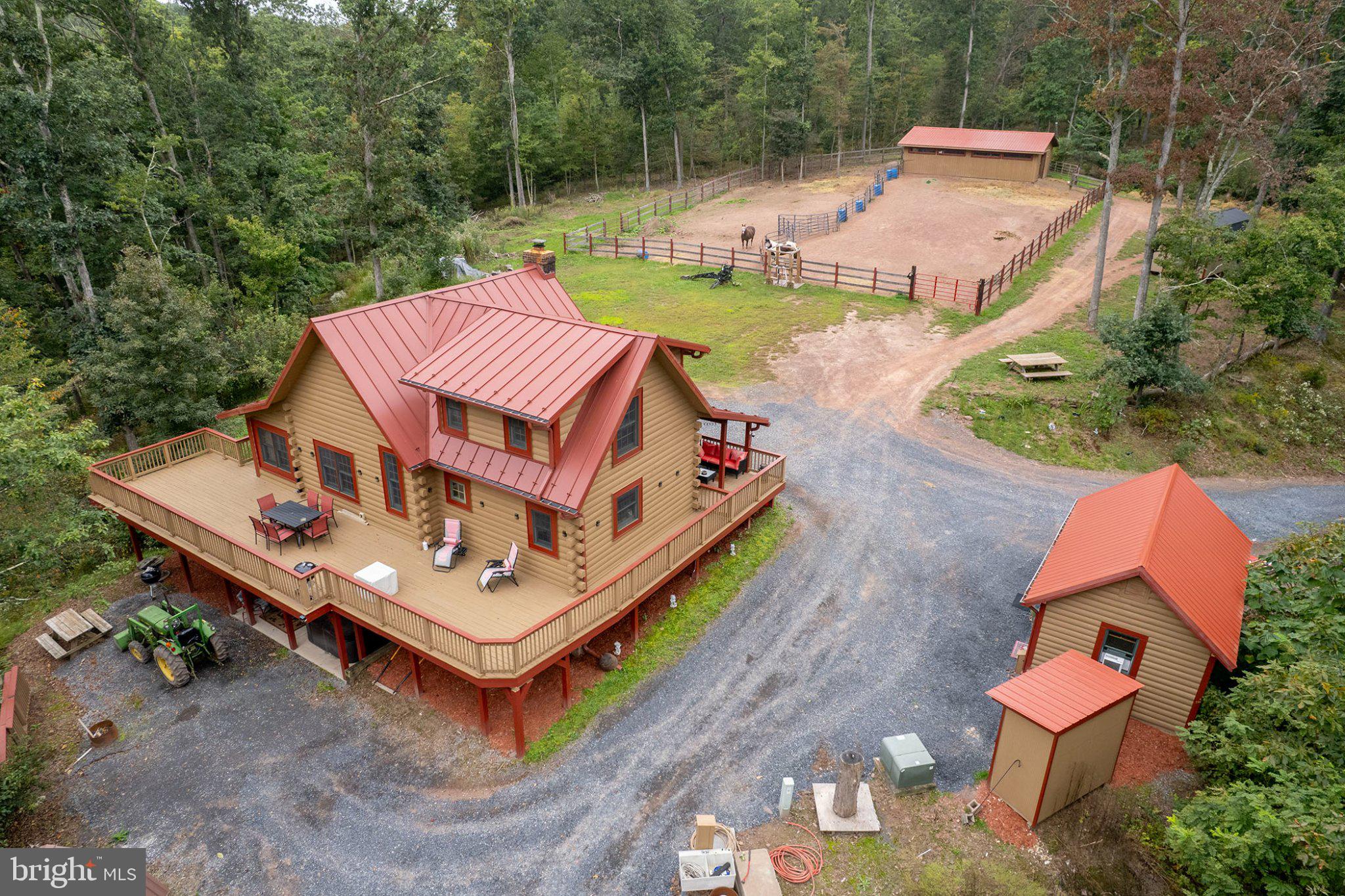 1305 WHISPERING PINES ROAD