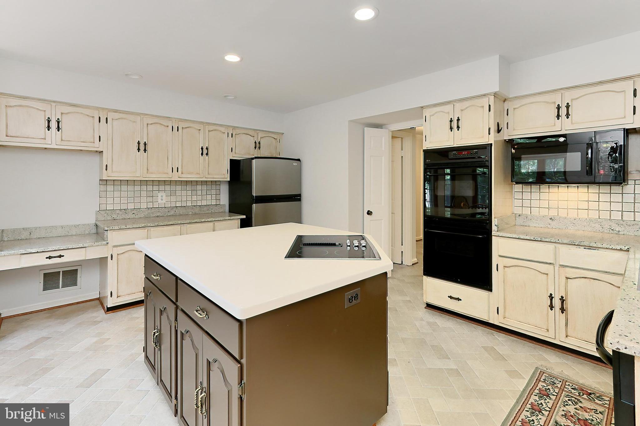 CLIFTON WOODS - Residential