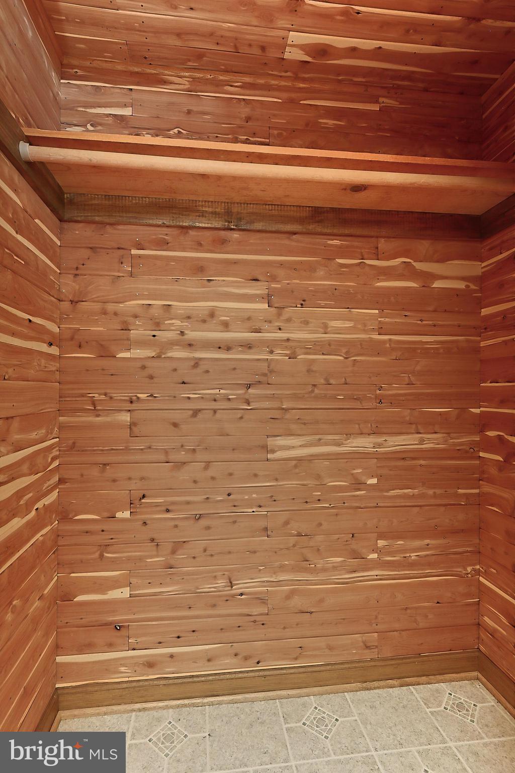 CLIFTON WOODS - Residential