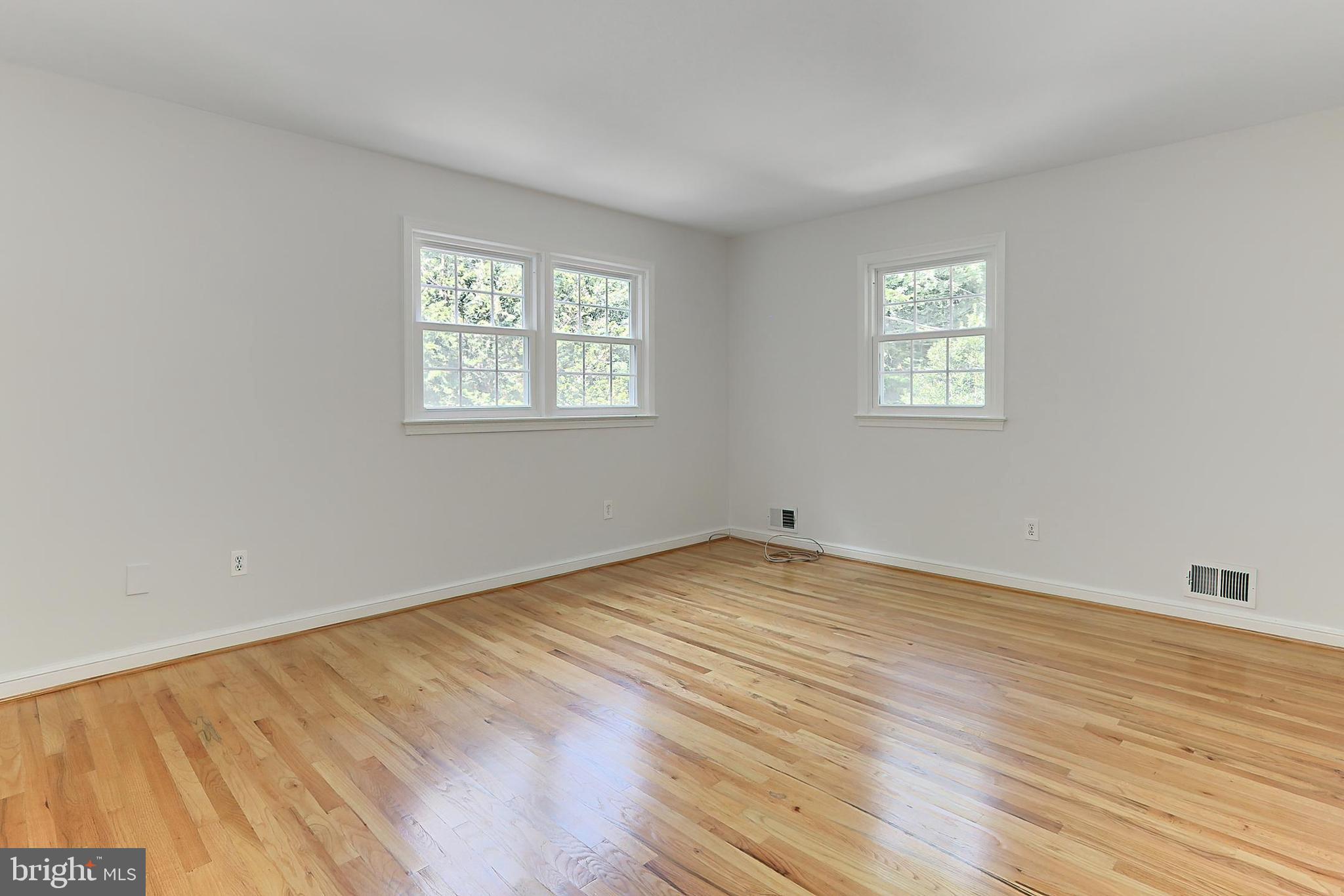 CLIFTON WOODS - Residential