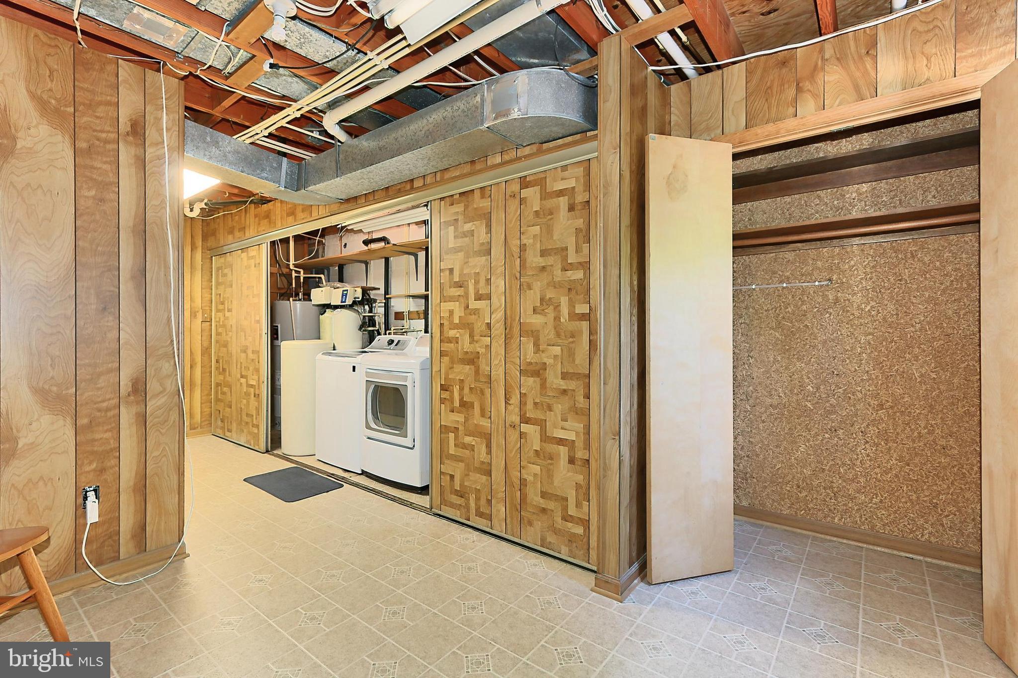 CLIFTON WOODS - Residential