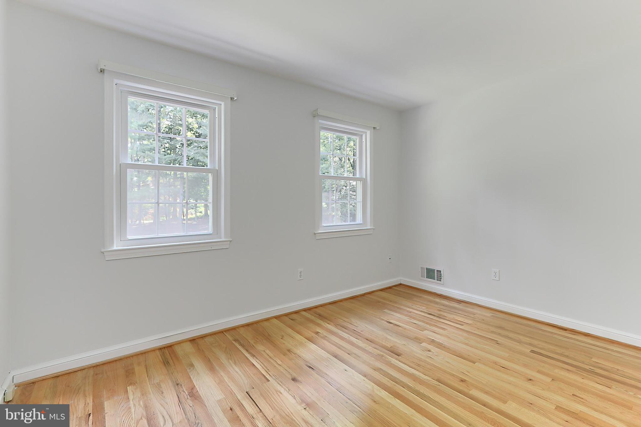 CLIFTON WOODS - Residential