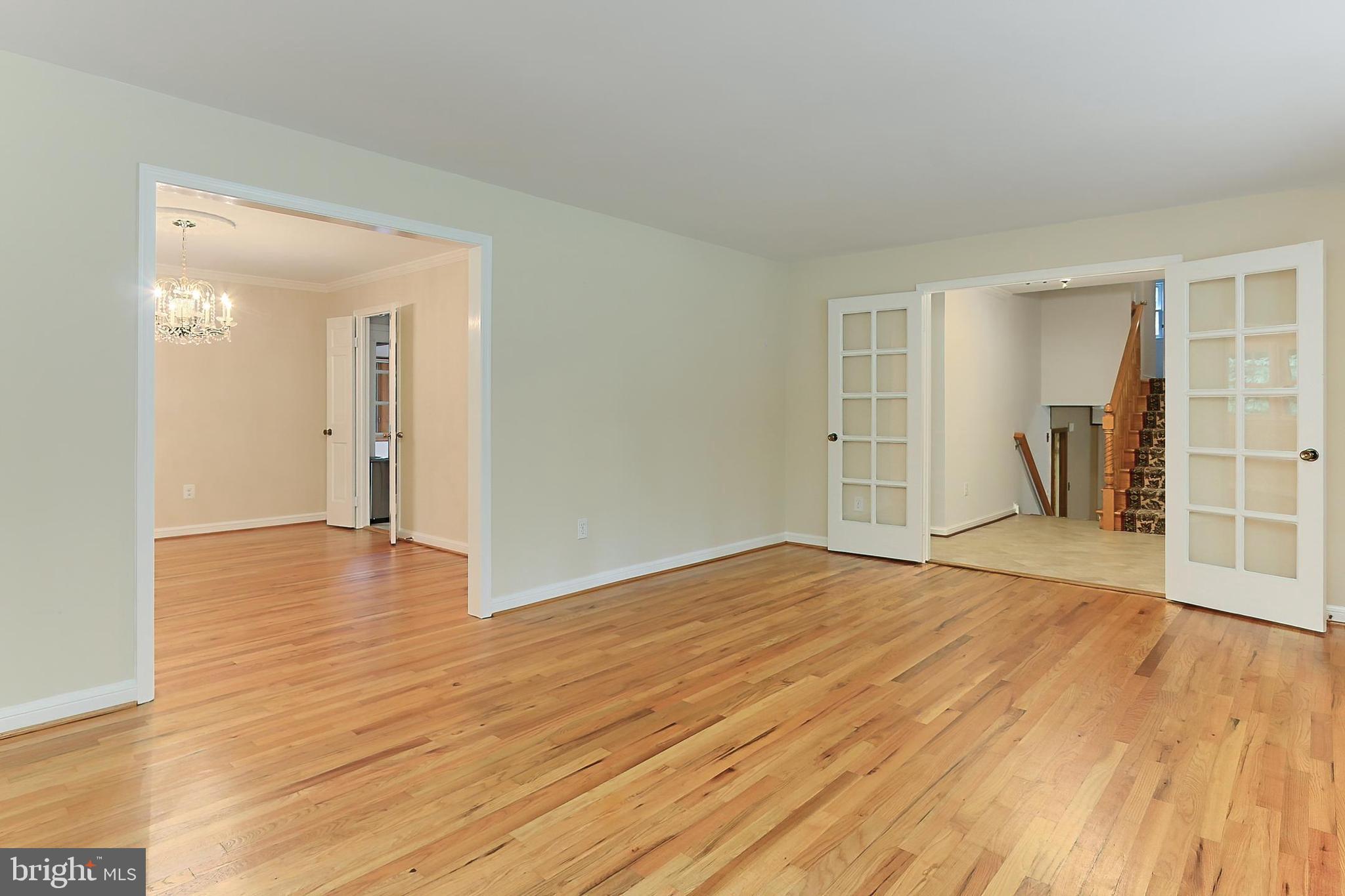 CLIFTON WOODS - Residential