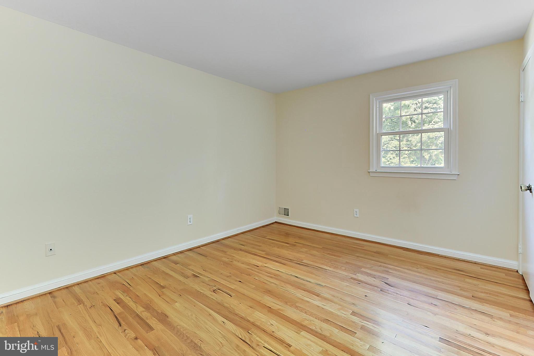 CLIFTON WOODS - Residential