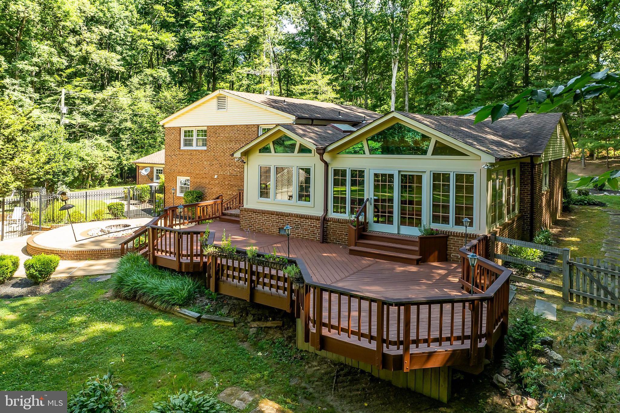 CLIFTON WOODS - Residential