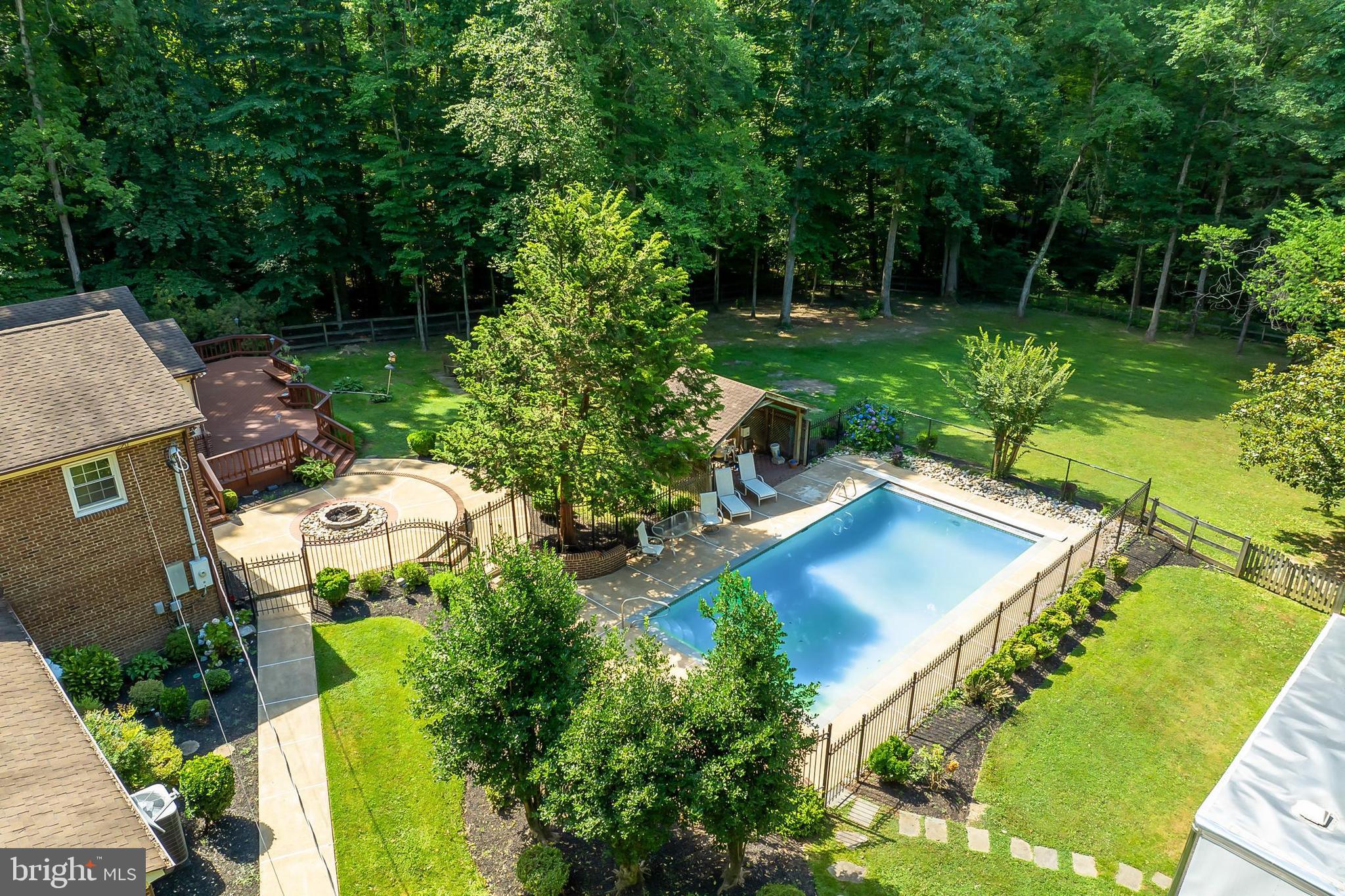 CLIFTON WOODS - Residential