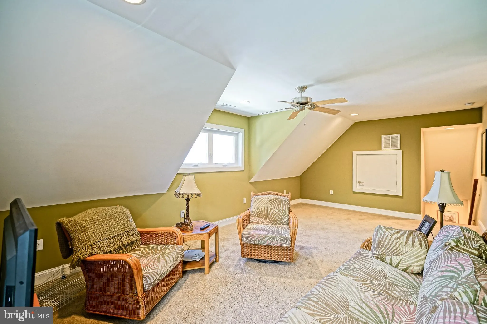 Lewes, Delaware 19958, United States, 5 Bedrooms Bedrooms, ,6 BathroomsBathrooms,Residential,Active,111261