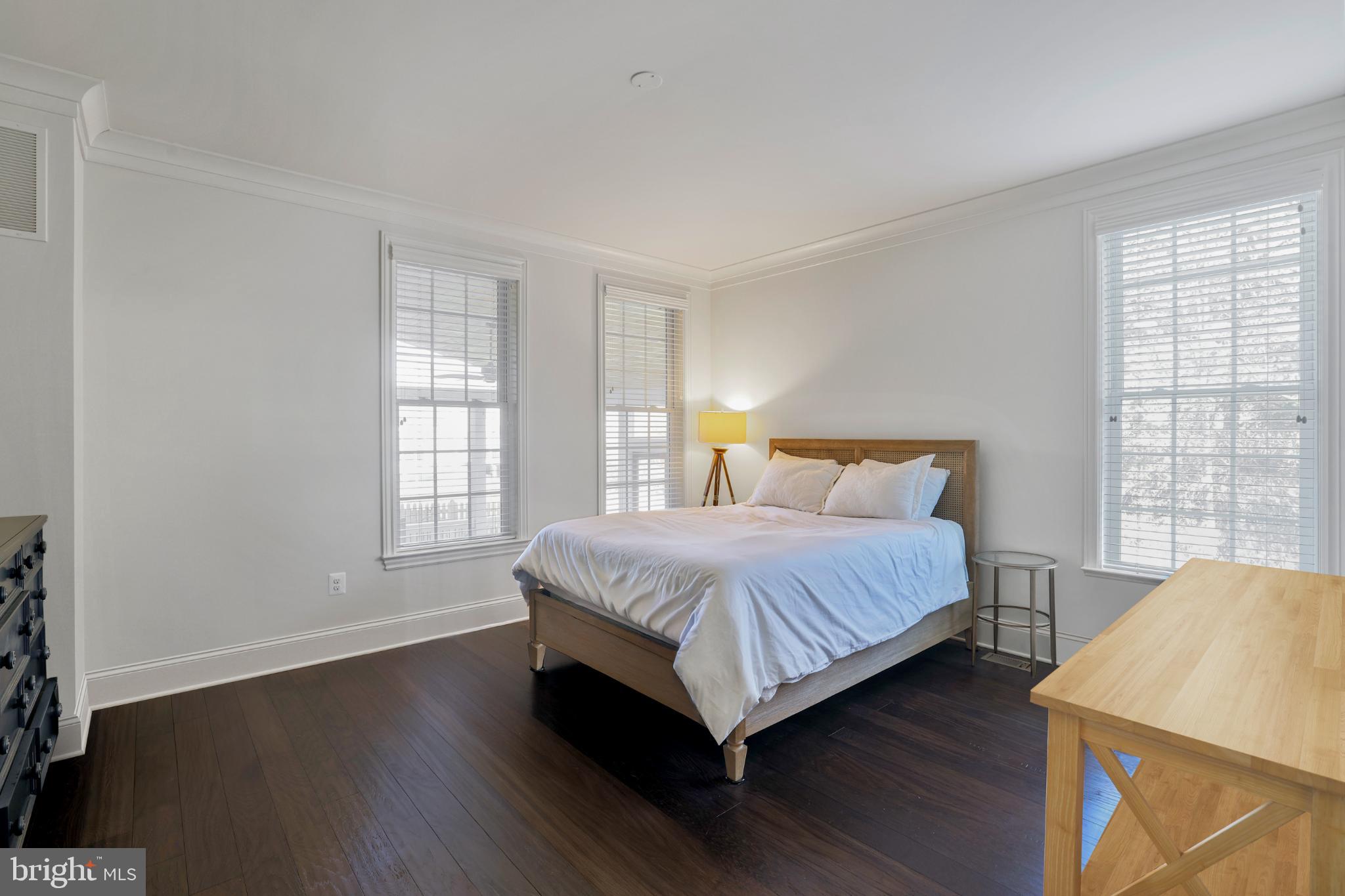 LENAH MILL - Residential