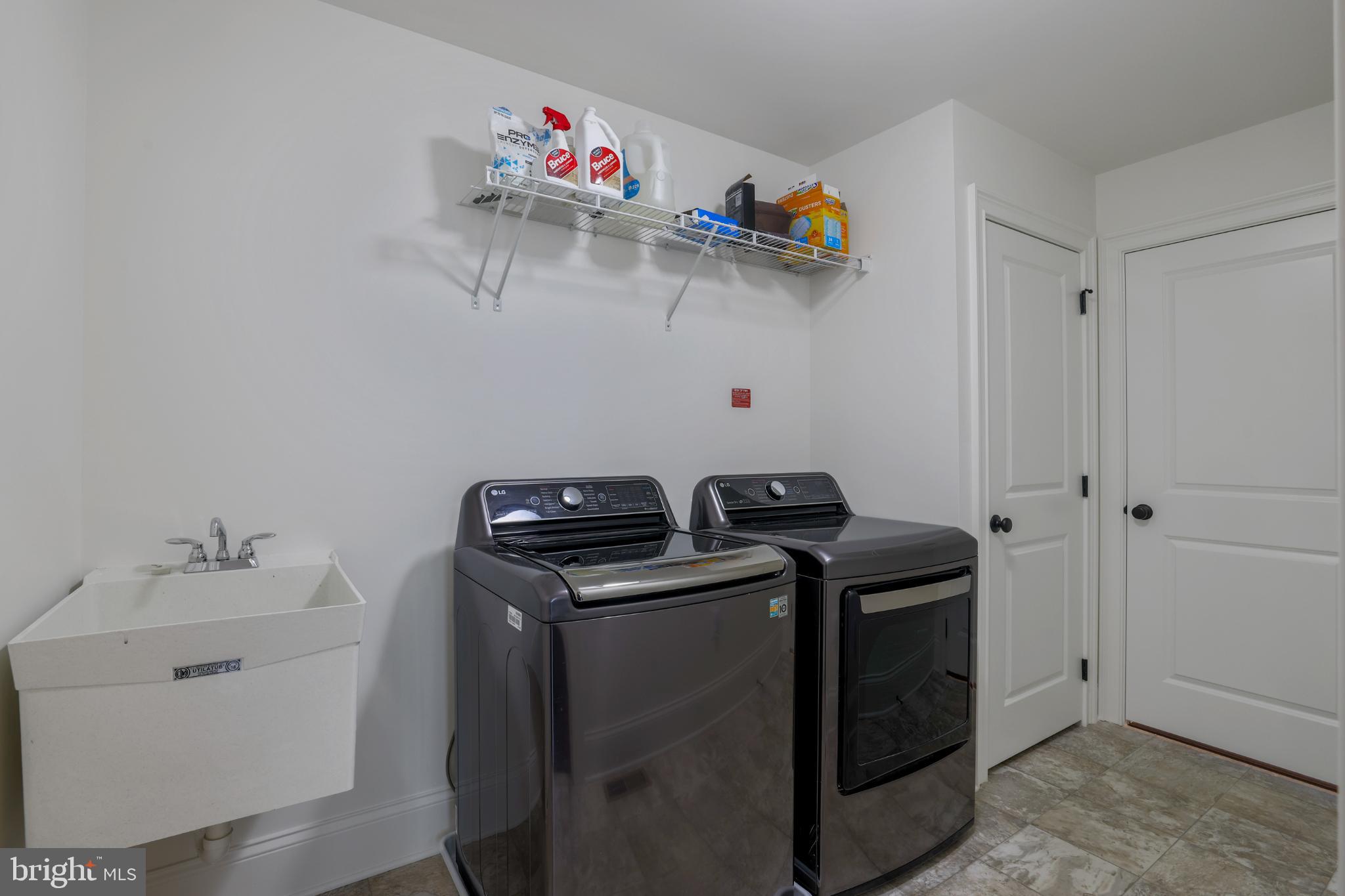 LENAH MILL - Residential