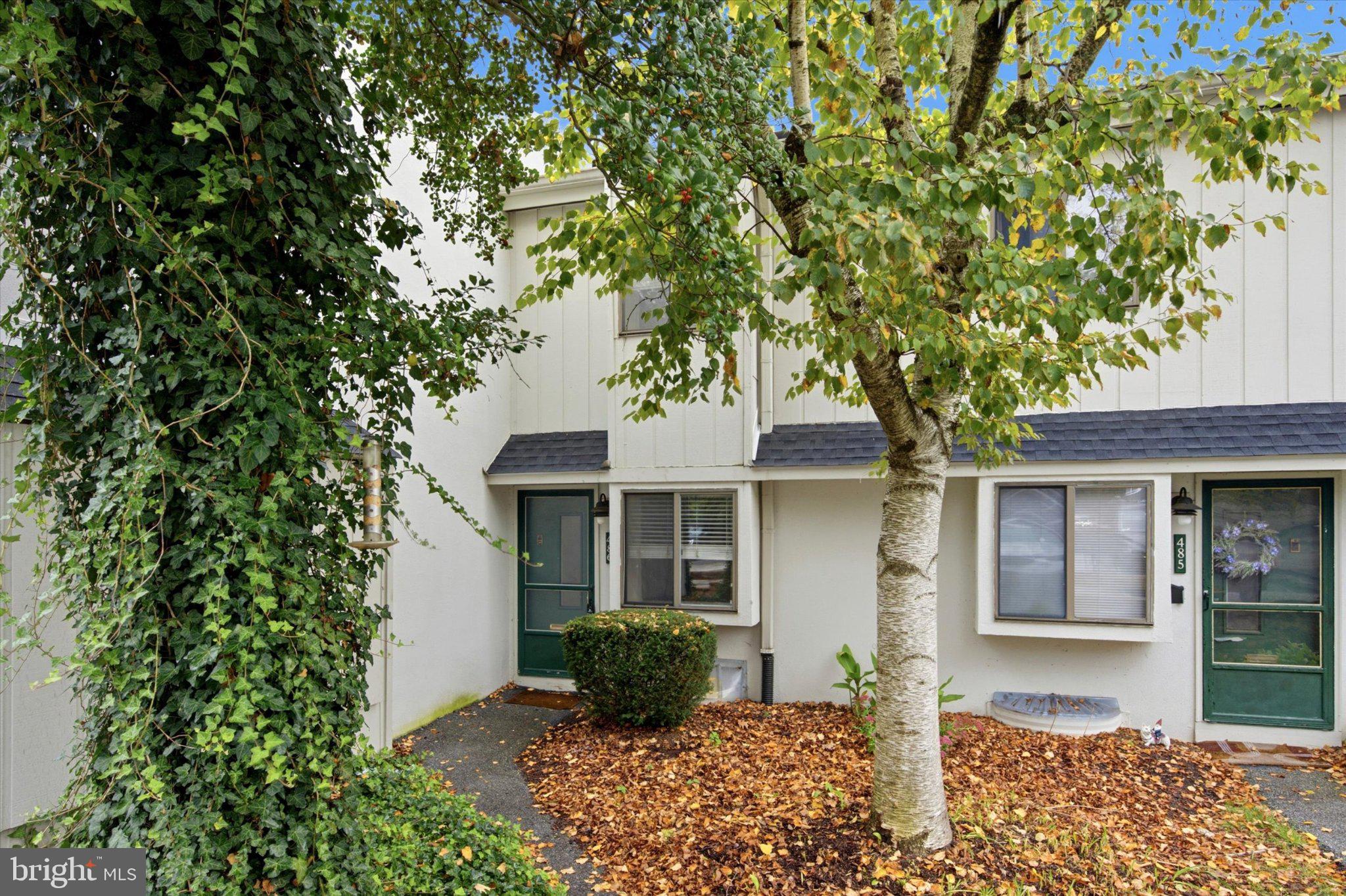486 SUMMIT HOUSE 486