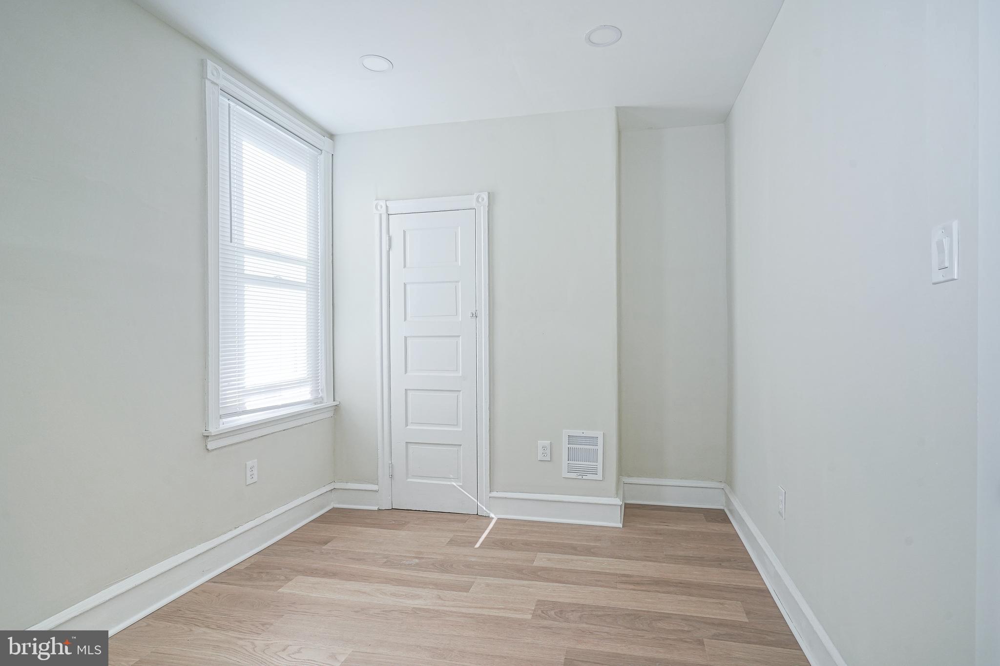 RICHMOND - Residential Lease