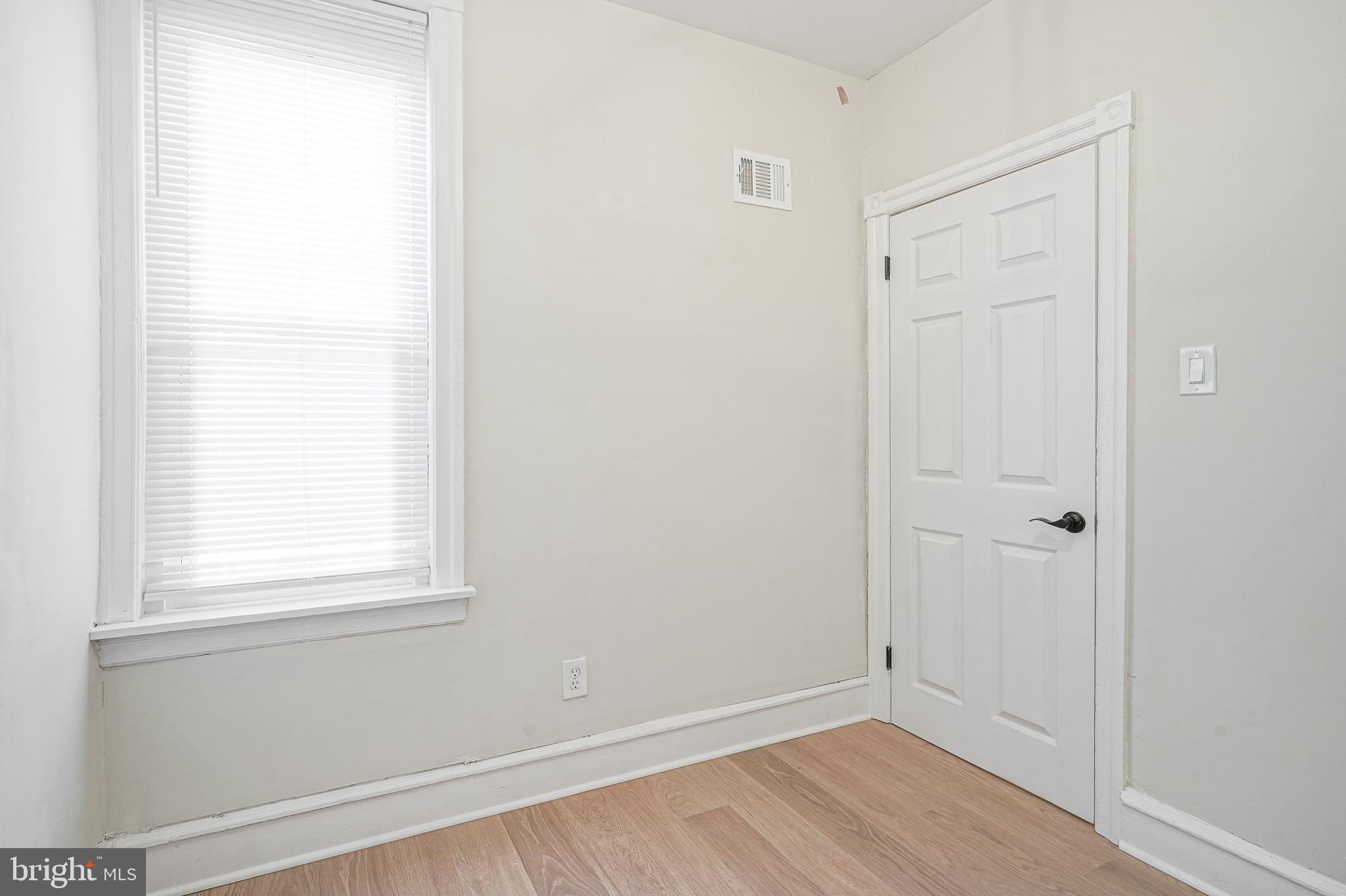 RICHMOND - Residential Lease