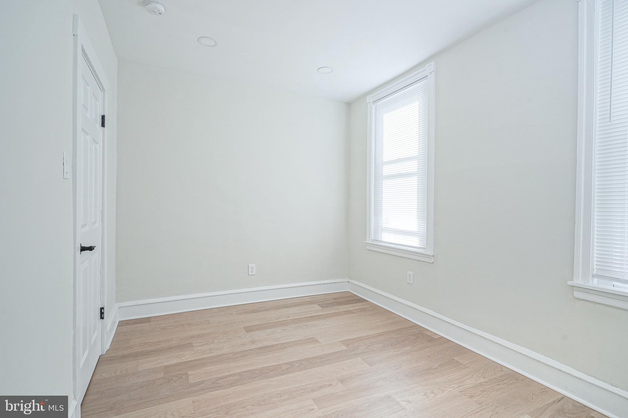 RICHMOND - Residential Lease