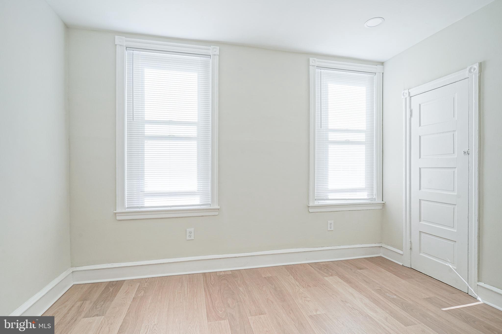 RICHMOND - Residential Lease