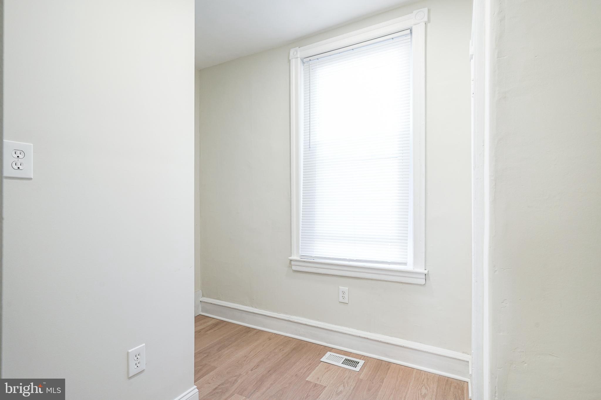 RICHMOND - Residential Lease