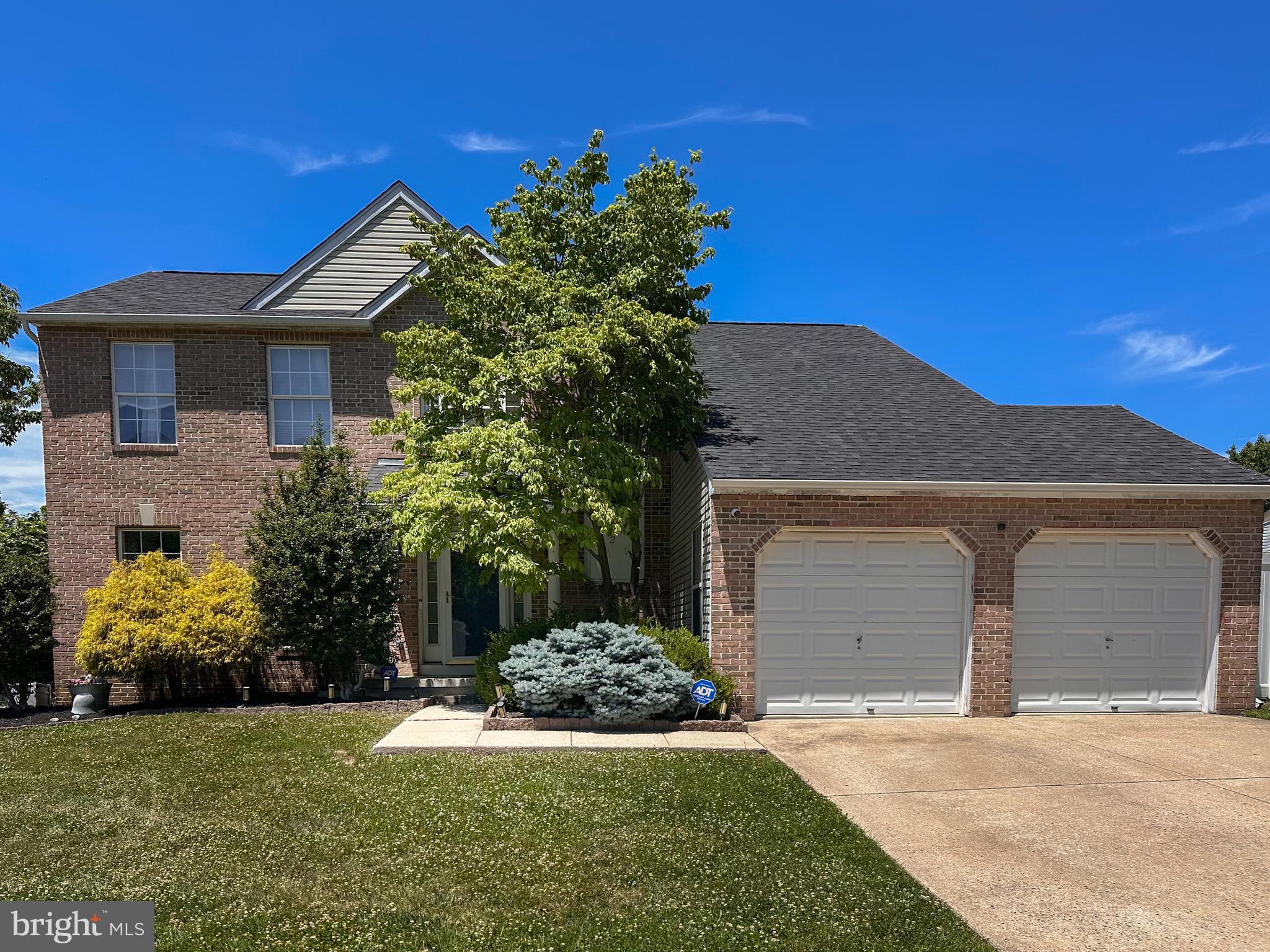 121 TREELINE DRIVE