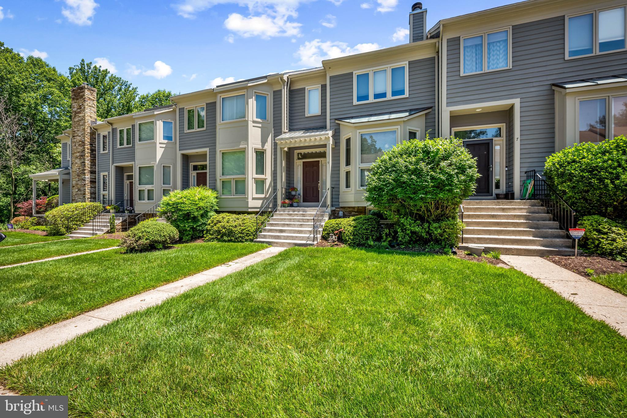 SUMMIT CHASE - Residential