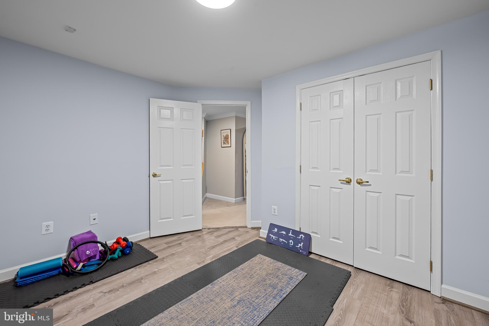SUMMIT CHASE - Residential