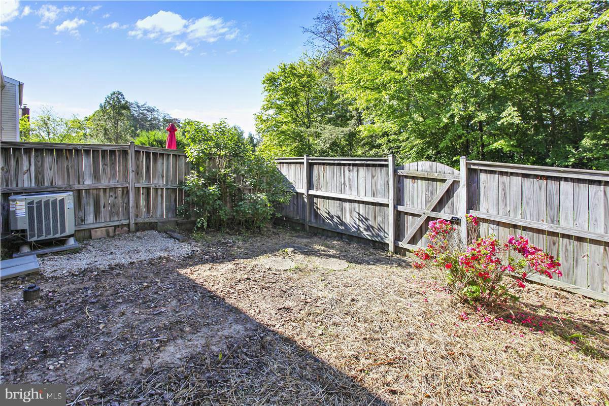 WHITFIELD GREEN - Residential