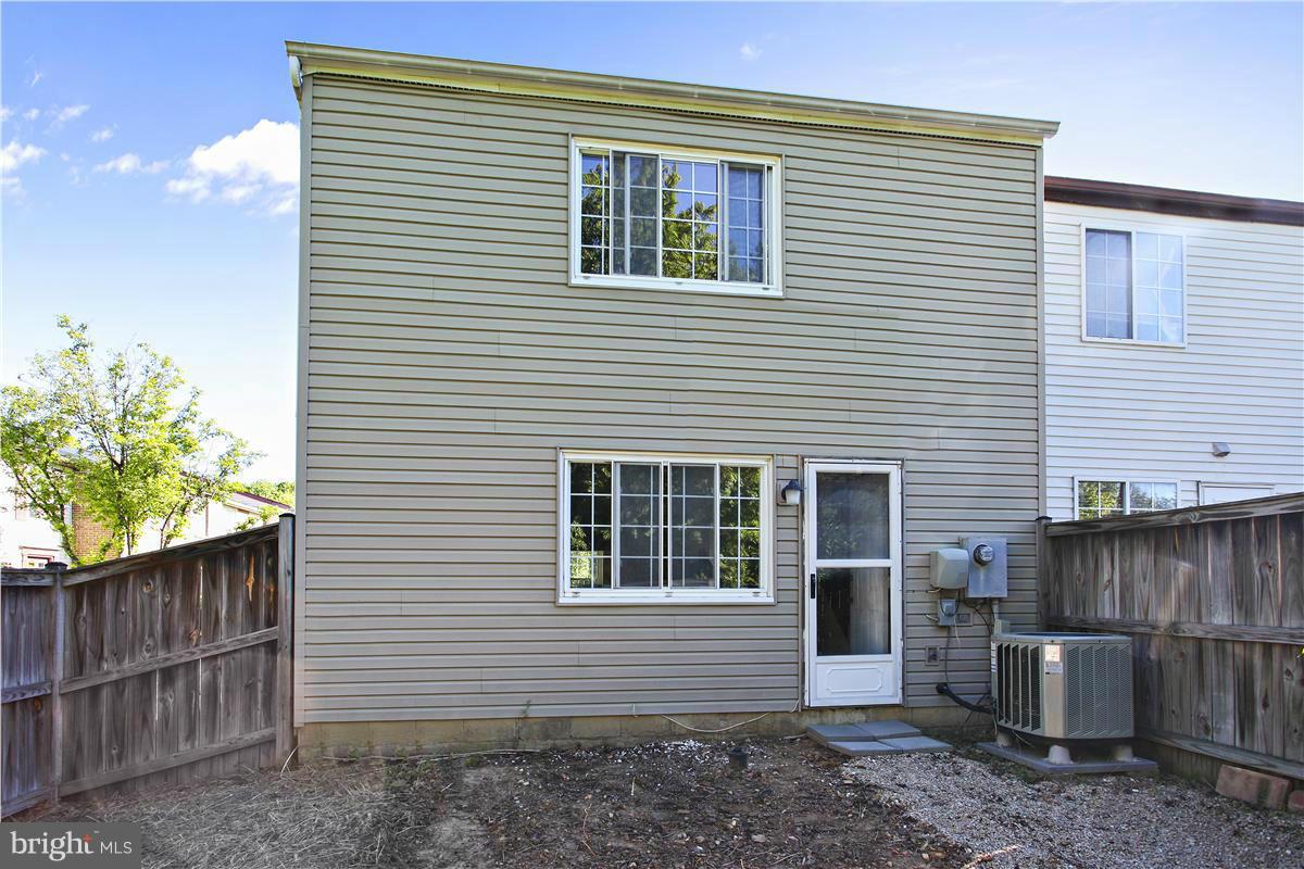 WHITFIELD GREEN - Residential