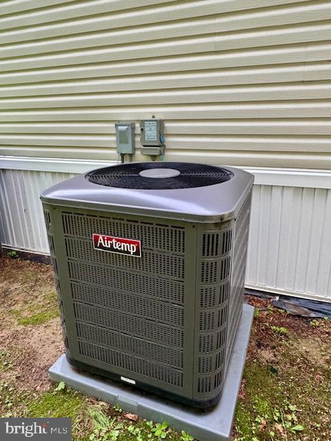 FOREST GREEN COURT - Residential