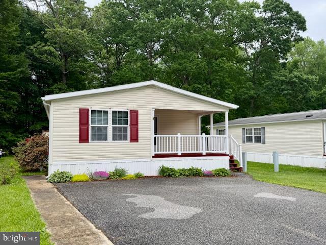 FOREST GREEN COURT - Residential
