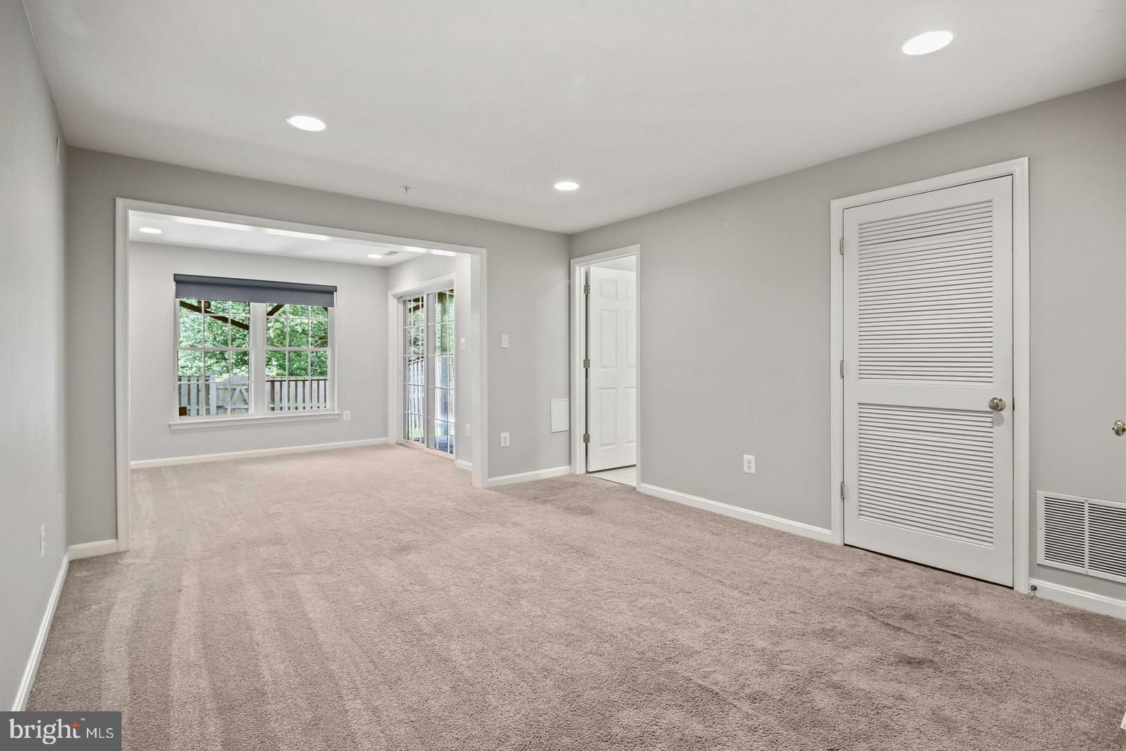 CHAPEL GROVE - Residential