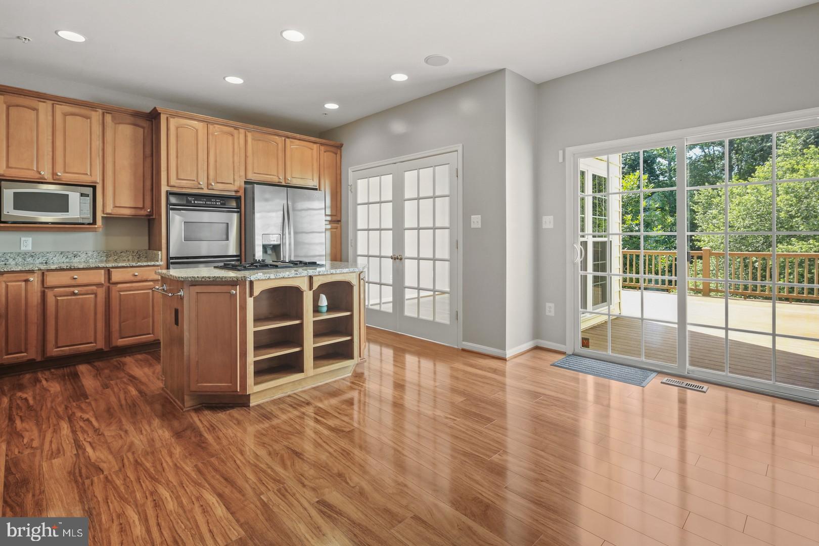 CHAPEL GROVE - Residential