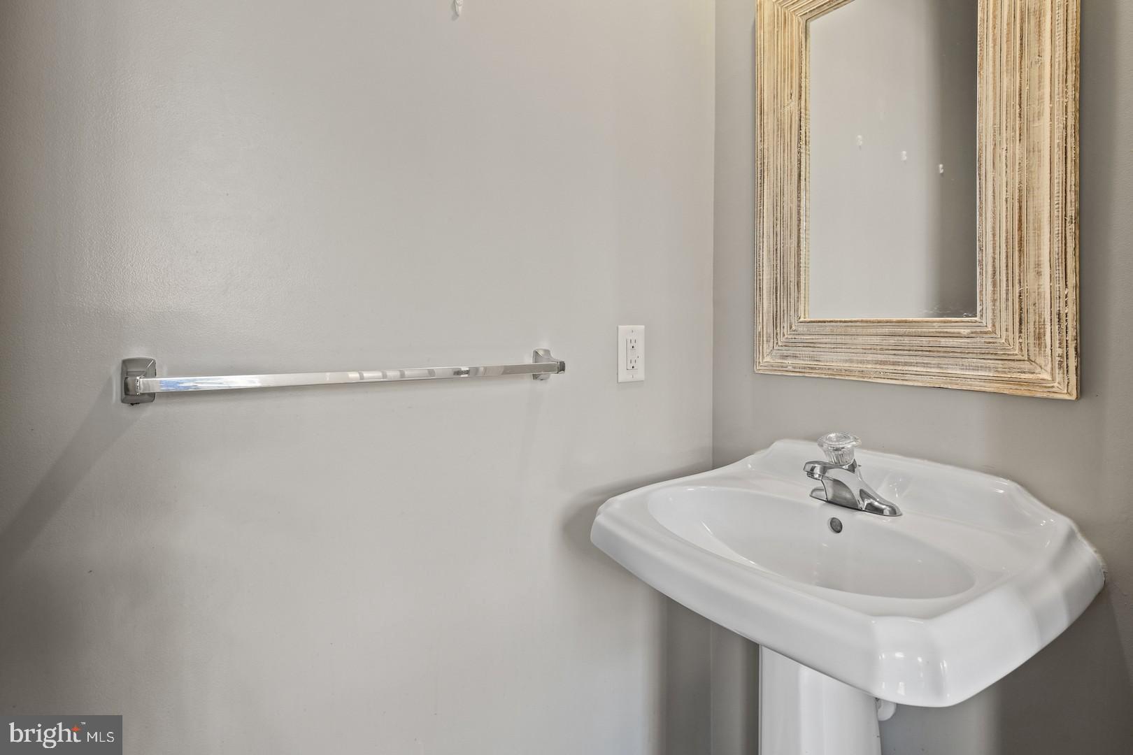 CHAPEL GROVE - Residential