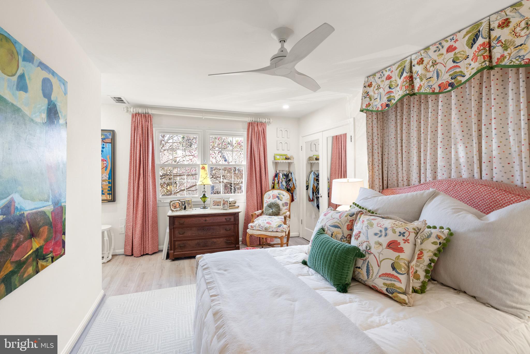 PINECREST HEIGHTS - Residential