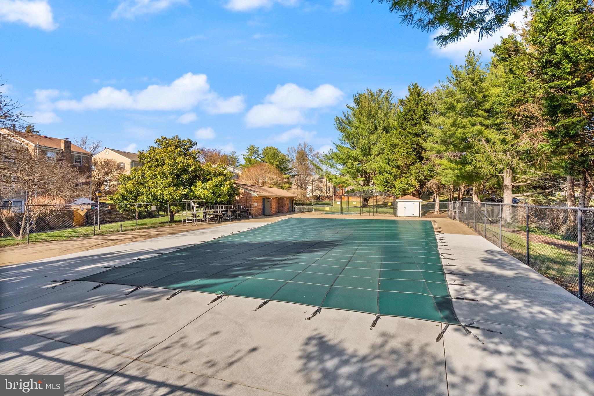 PINECREST HEIGHTS - Residential