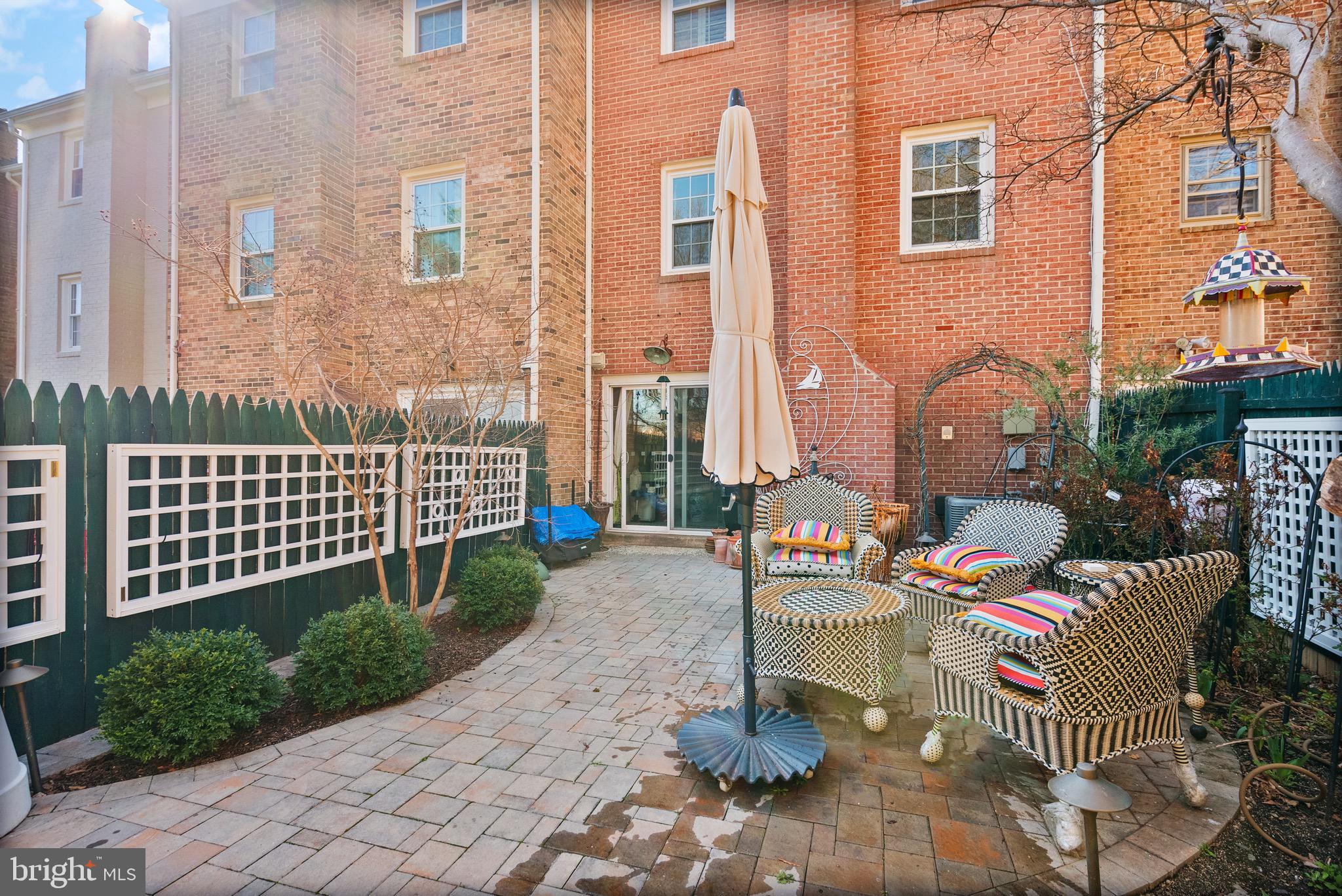 PINECREST HEIGHTS - Residential