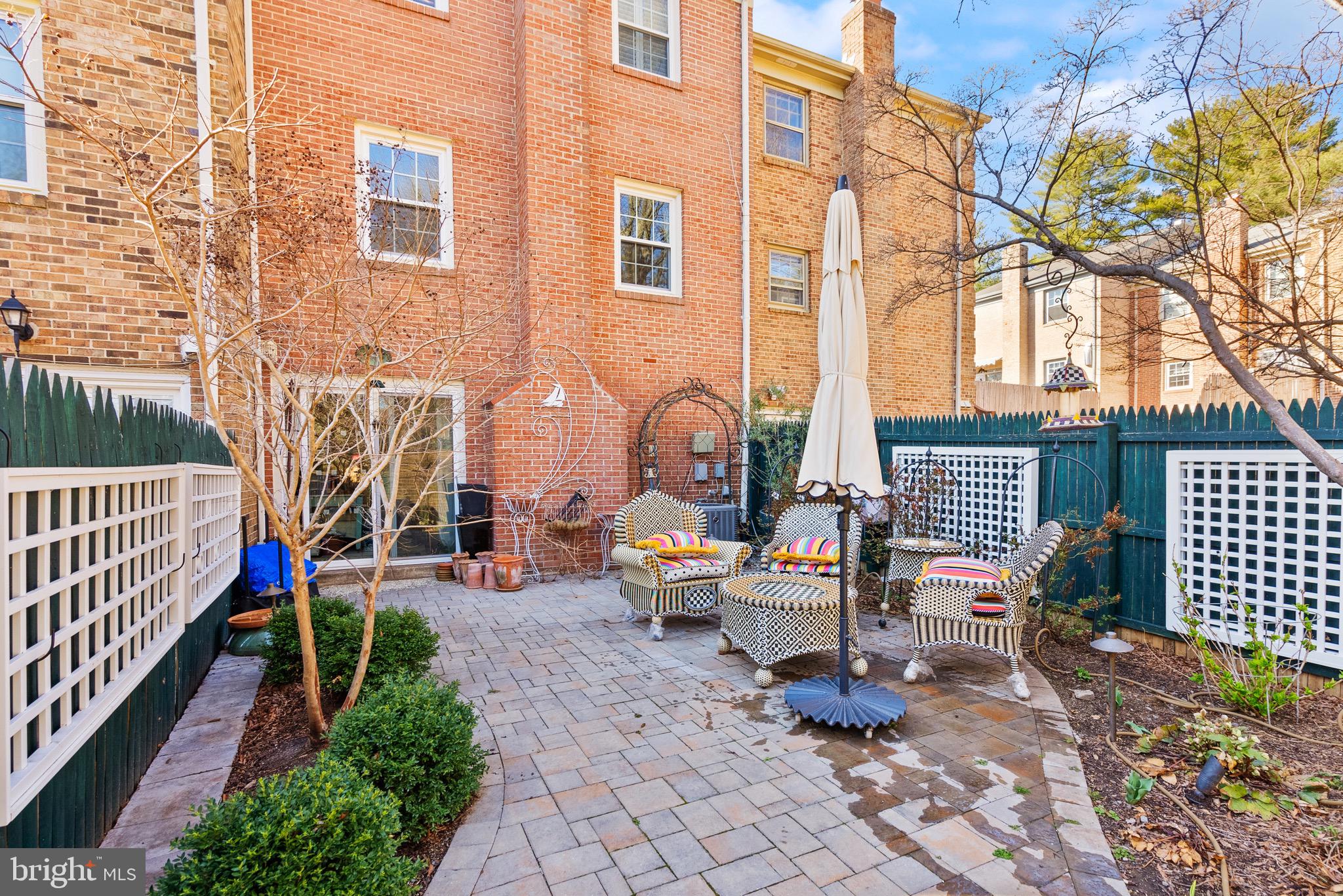 PINECREST HEIGHTS - Residential